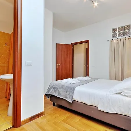 Rome Unique Trastevere Apartments *