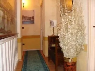 Almes Guest house 2*