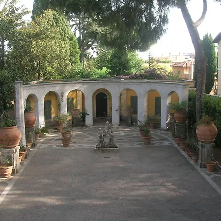 Hotel Kaire 3*