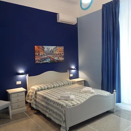 325 Ai Fori Guest house 2*