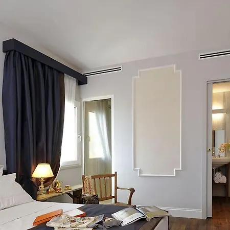 Relais Terme Di Tito Bed & Breakfast 3*