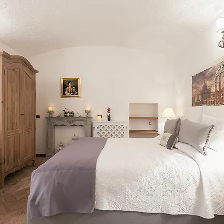 M Empire Holiday home