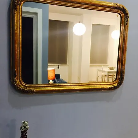 Apartment Piramide Rome