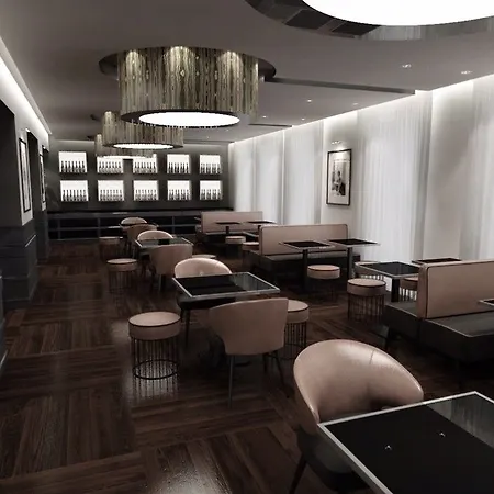 The Glam Hotel 4*