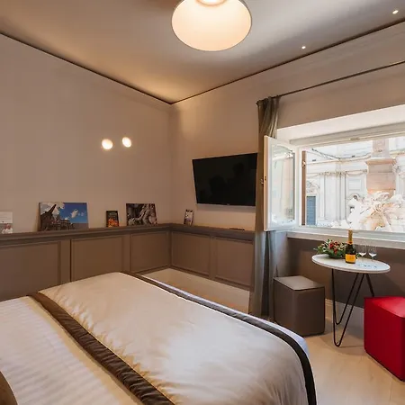 Rhea Silvia Luxury Navona 2*