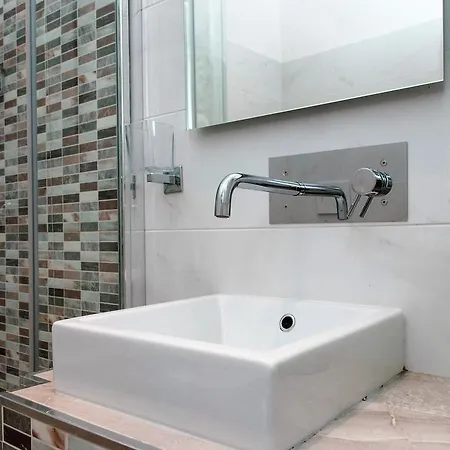 Tre R Colosseo Bed & Breakfast Rome