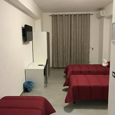Tiburtina Royal * Rome