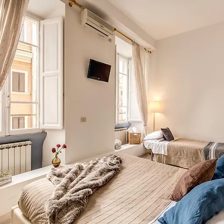 Apartment Vatican Miracle