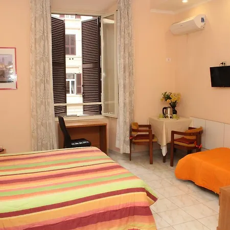 Guest house Premier Cavour 3*
