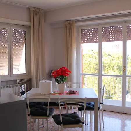 Romacentro Guest house 2*