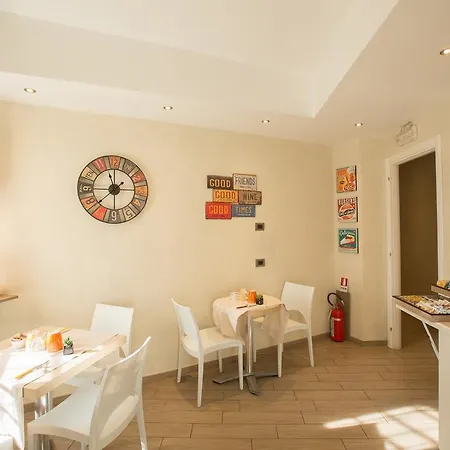 Relais Tiburtina Bed & Breakfast 2*