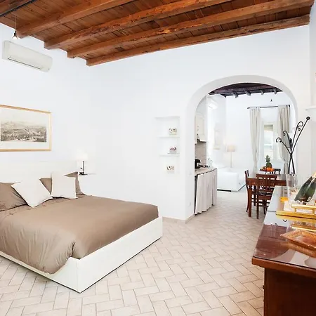 Apartment Tritone 91 Rome