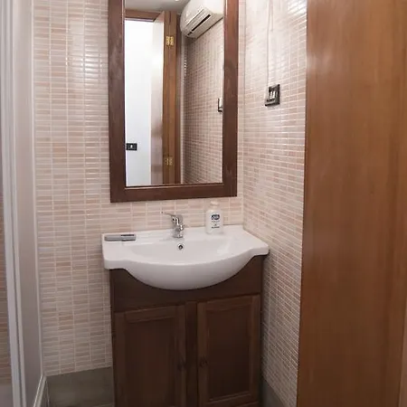 Justa Casa Borgo Vittorio Rome