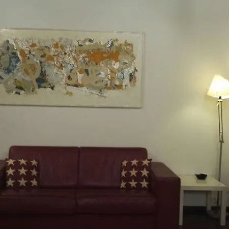 Trastevere Art Apartment *