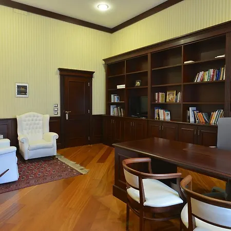 Hotel Domus Australia 4*