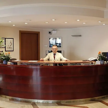 أوريليانو 4*