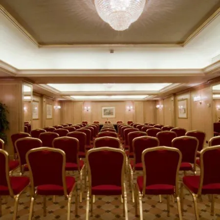 River Chateau 4* Řím