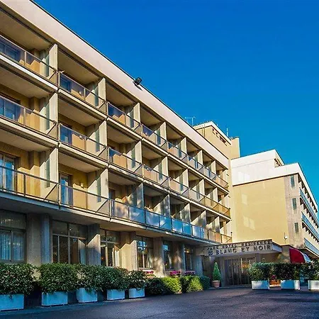 Hotel Park Blanc Et Noir Rom