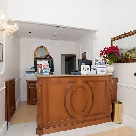 Pinciana Hotel 4*