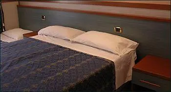 ホテル プラネット ローマ