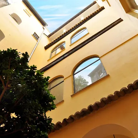 Navona Luxury 2*