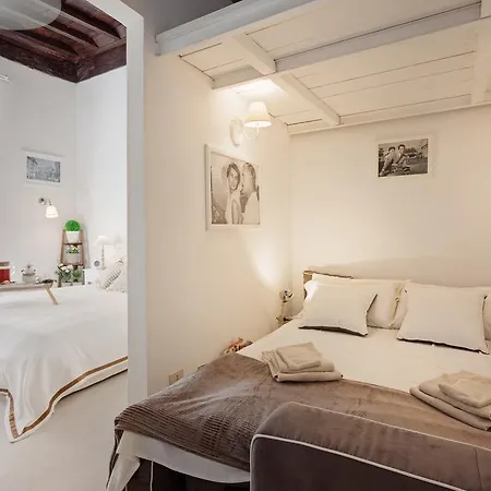 Loft By The Ghetto