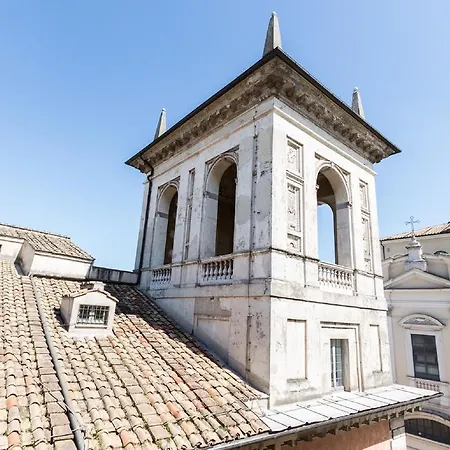Apartment Sunny Navona Square