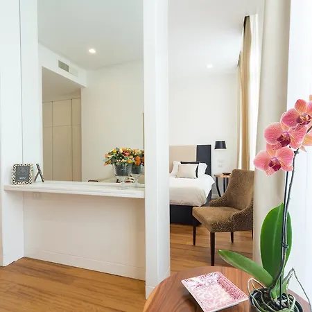 900 Piazza Del Popolo Bed & Breakfast 3*