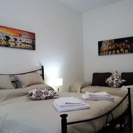 San Pietro & Trastevere Apartment *