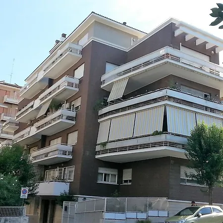 San Pietro & Trastevere Apartment Rome
