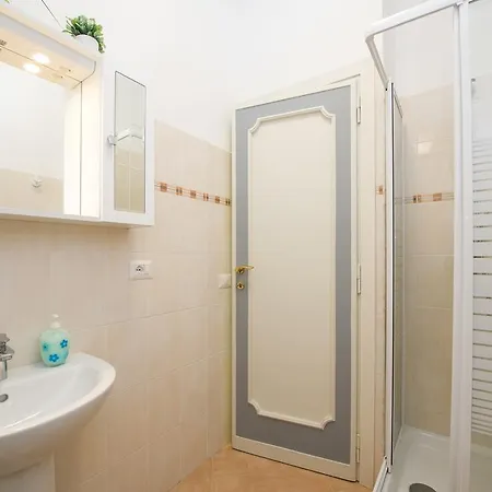 Apartment Gregory House