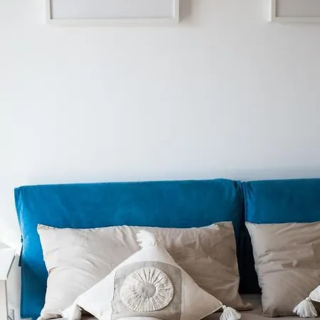 Homestay Floral House Ciampino Rome