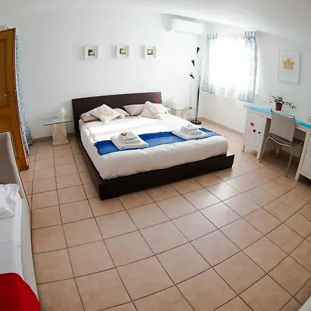 Floral House Ciampino Homestay Rome