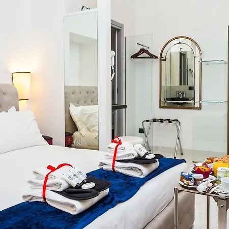 Queen Palace Guest house