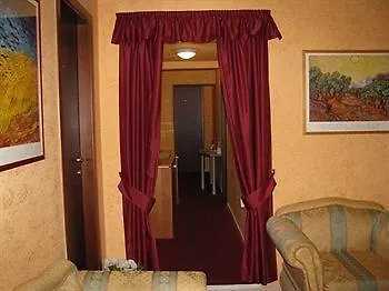 Maria Luisa Hotel