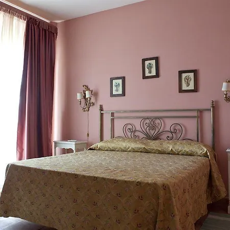 Relais La Canfora Guest house