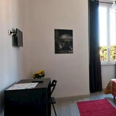 Hotel Mf Rzym