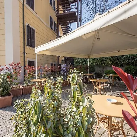 Hotel Romoli 3*