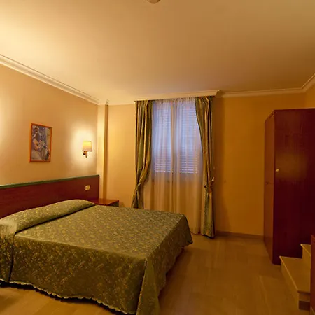 Center 2 Hotel Roma