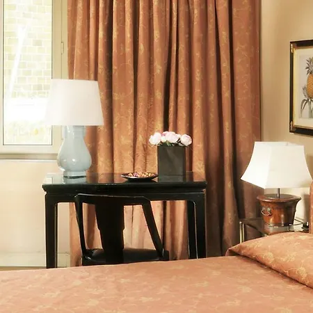 Alexandra Hotel 3*