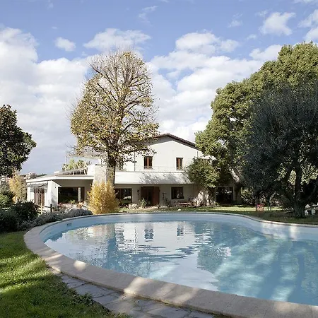 Guest house Relais La Canfora Rome