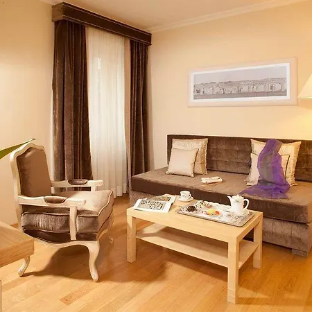 Piccolo Borgo Hotel