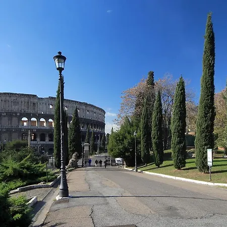 Lejlighed Charming Antonia 300 Mt From Colosseum *