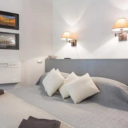 Apartment Forum *