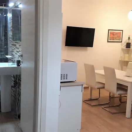 Flavius Apartment *