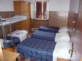 Cressy Hotel