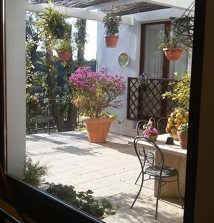 Relais La Canfora Guest house Rome