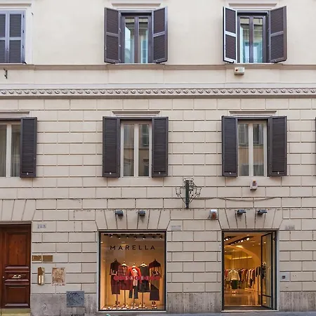 Dimora Frattina Bed & Breakfast Rome