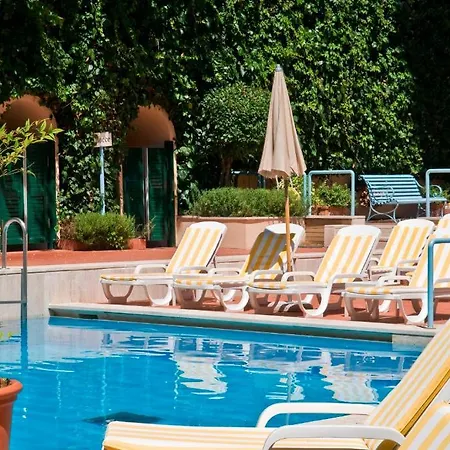 Aldrovandi Hotel 4*