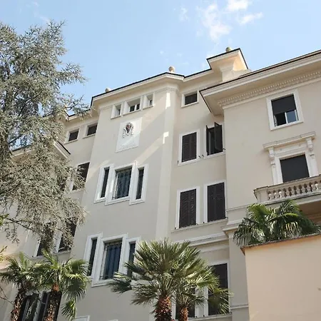 Hotel Aldrovandi 4*